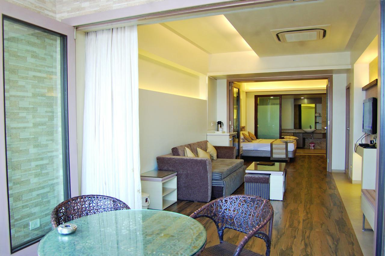 Hotel Miramar Daman Exterior photo